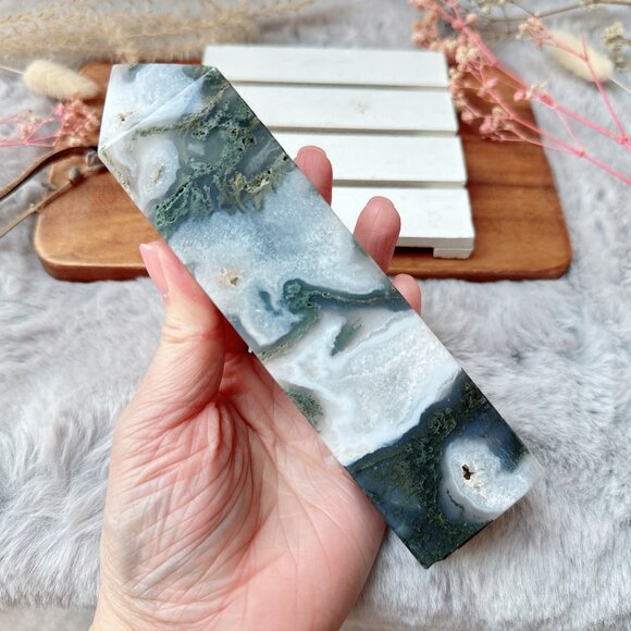 Beautiful Moss Agate Tower Obelisk - Picture 8 of 9